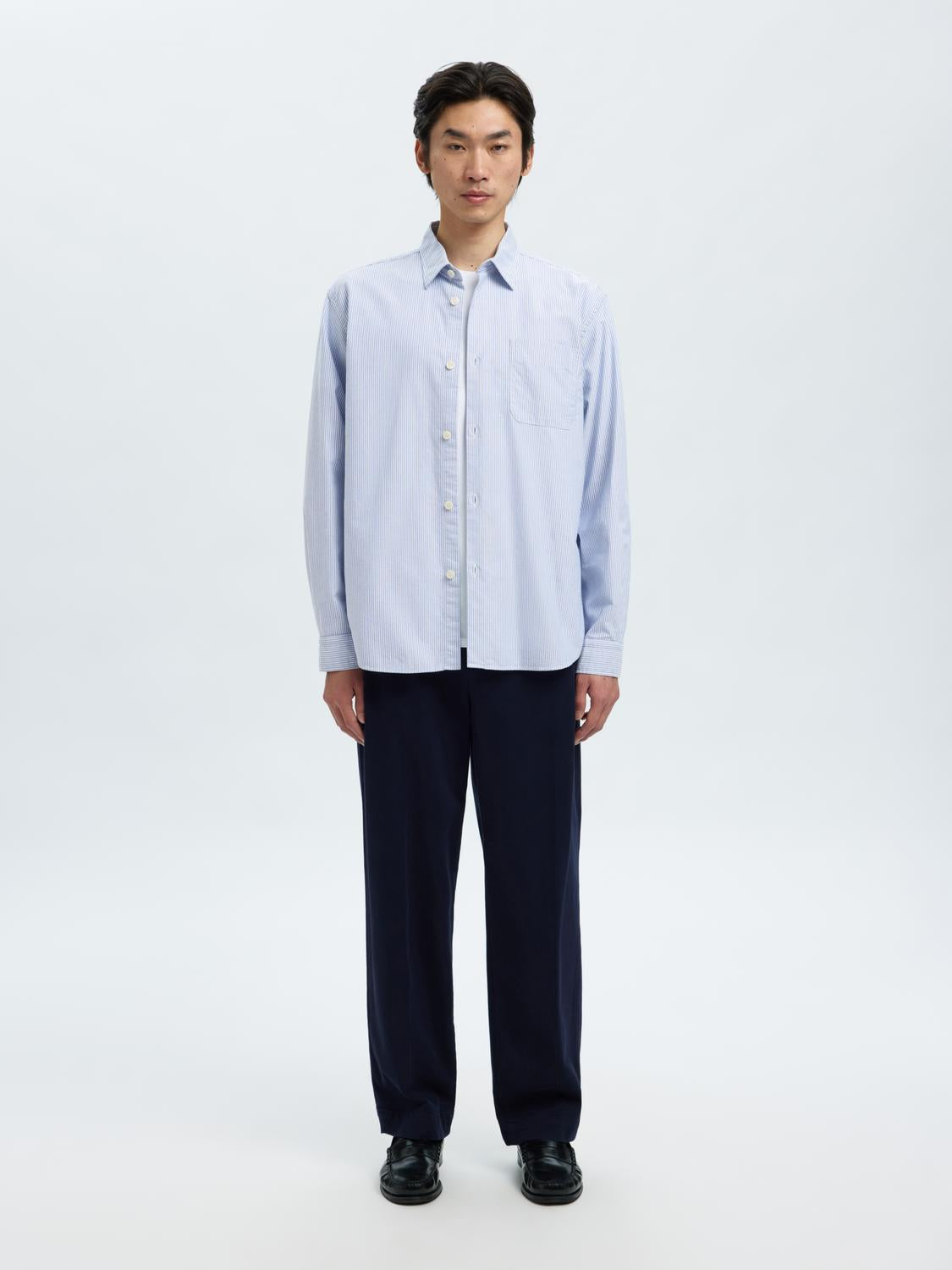 model_shot-front_full